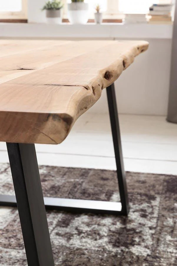 Solid Wood Indiana Live Dining Table